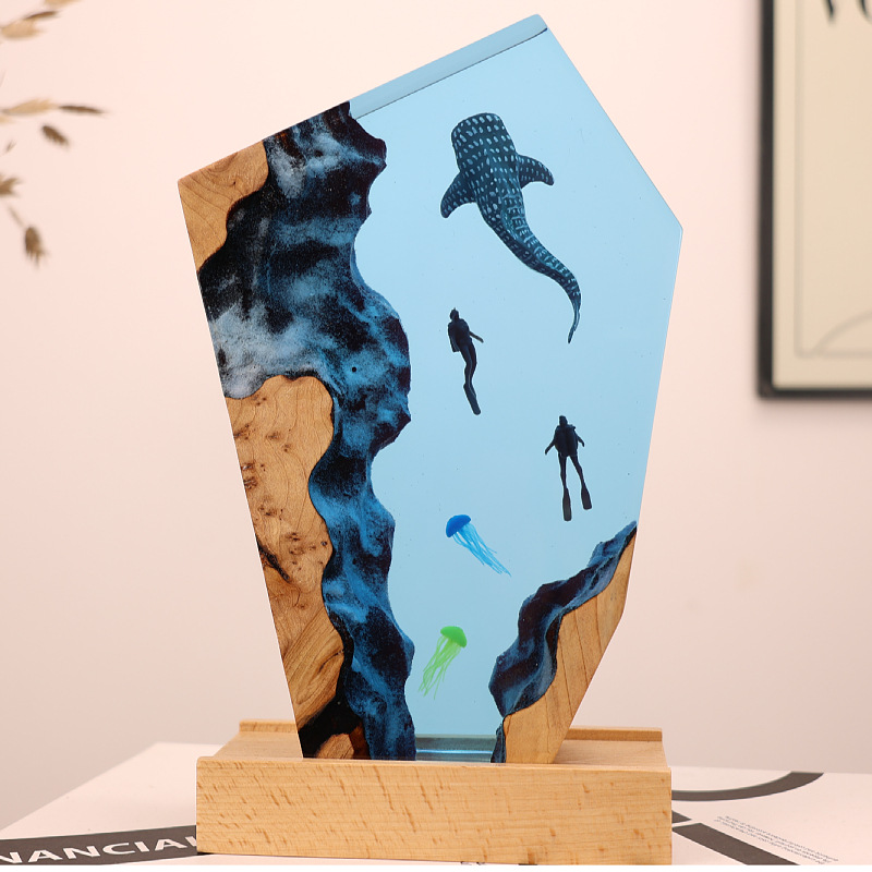 Resin Art Gift For Anniversary - Reçine Mağara Balinası Dalgıç Masaüstü Denizanası